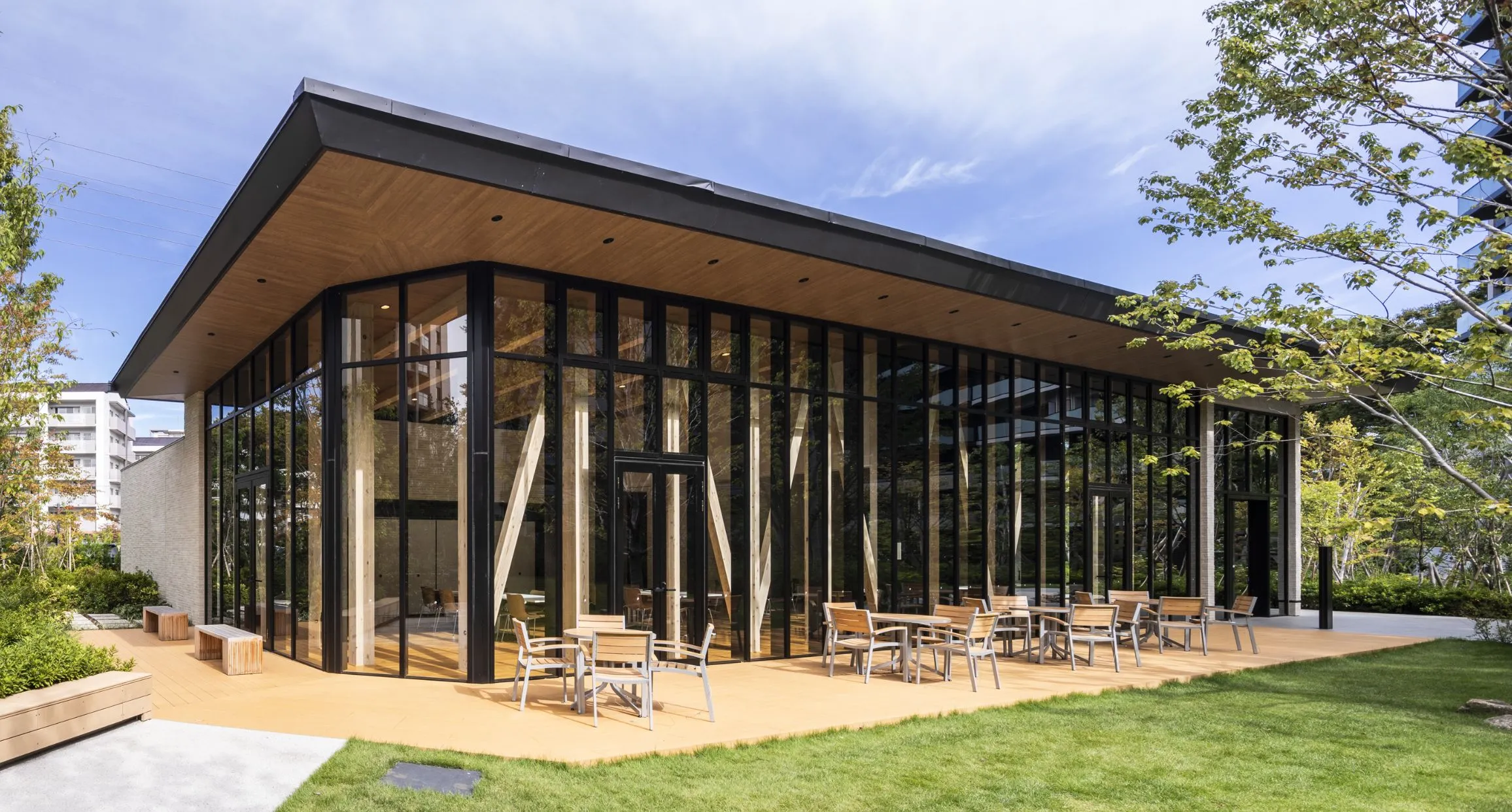 マンション共用棟1/外観