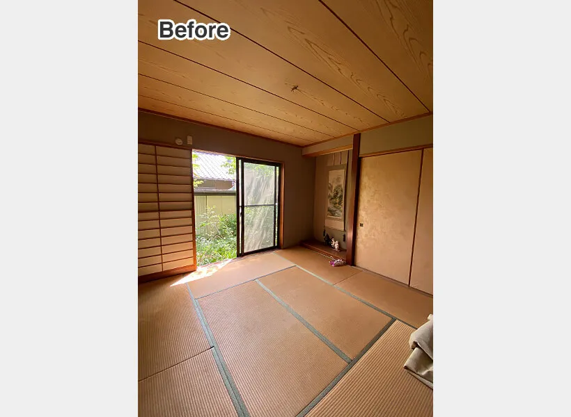 畳やクロスが変色した古い和室