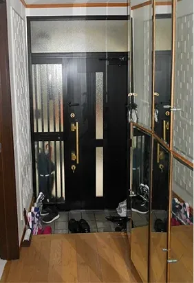 Before image of 収納力を高めた玄関