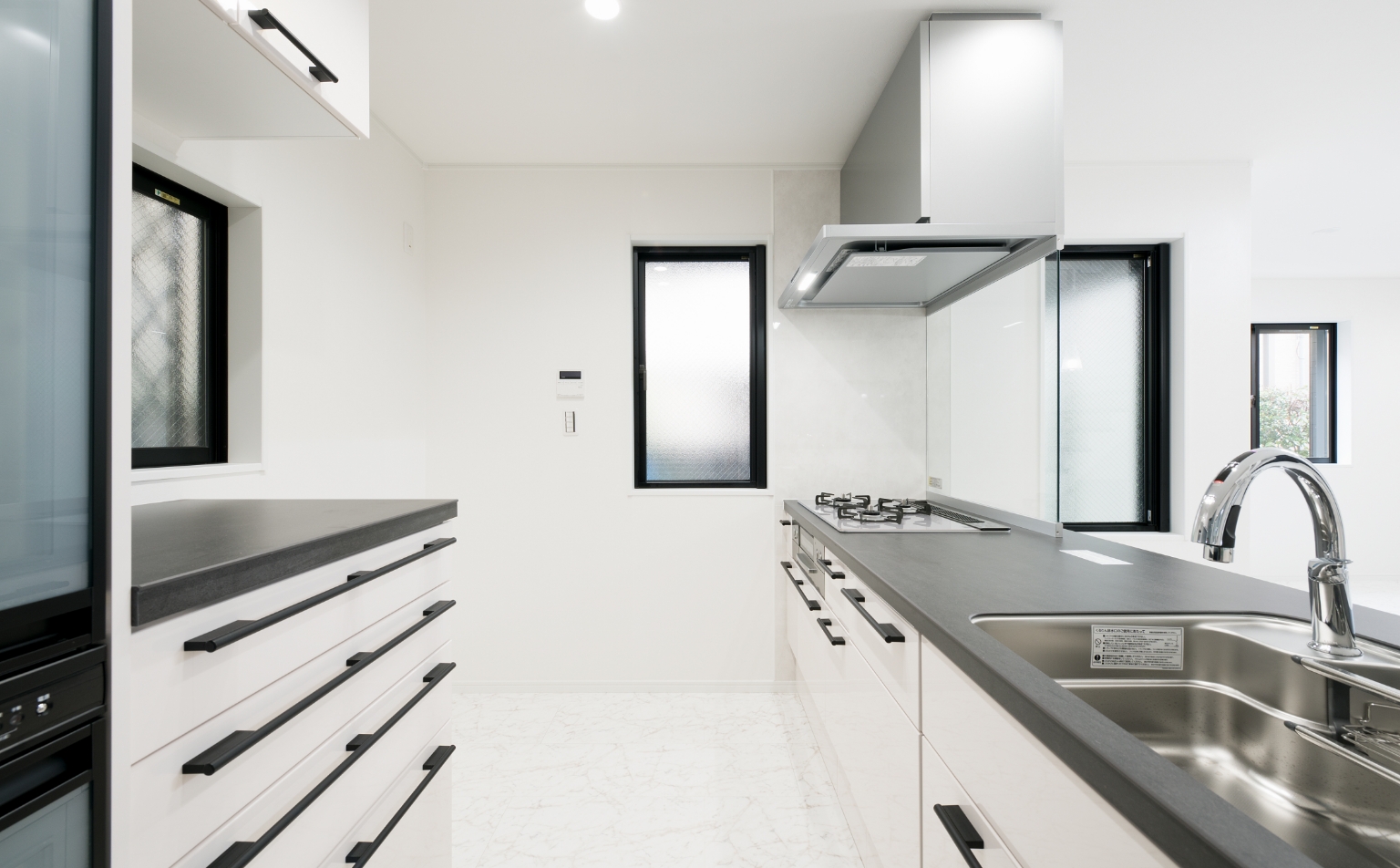 キッチンリフォーム後の部屋の写真