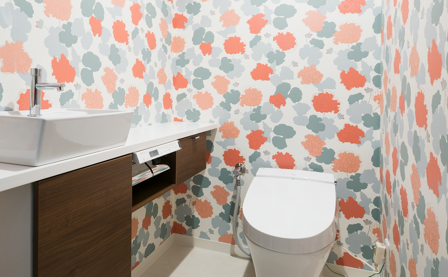 トイレリフォーム後の部屋の写真