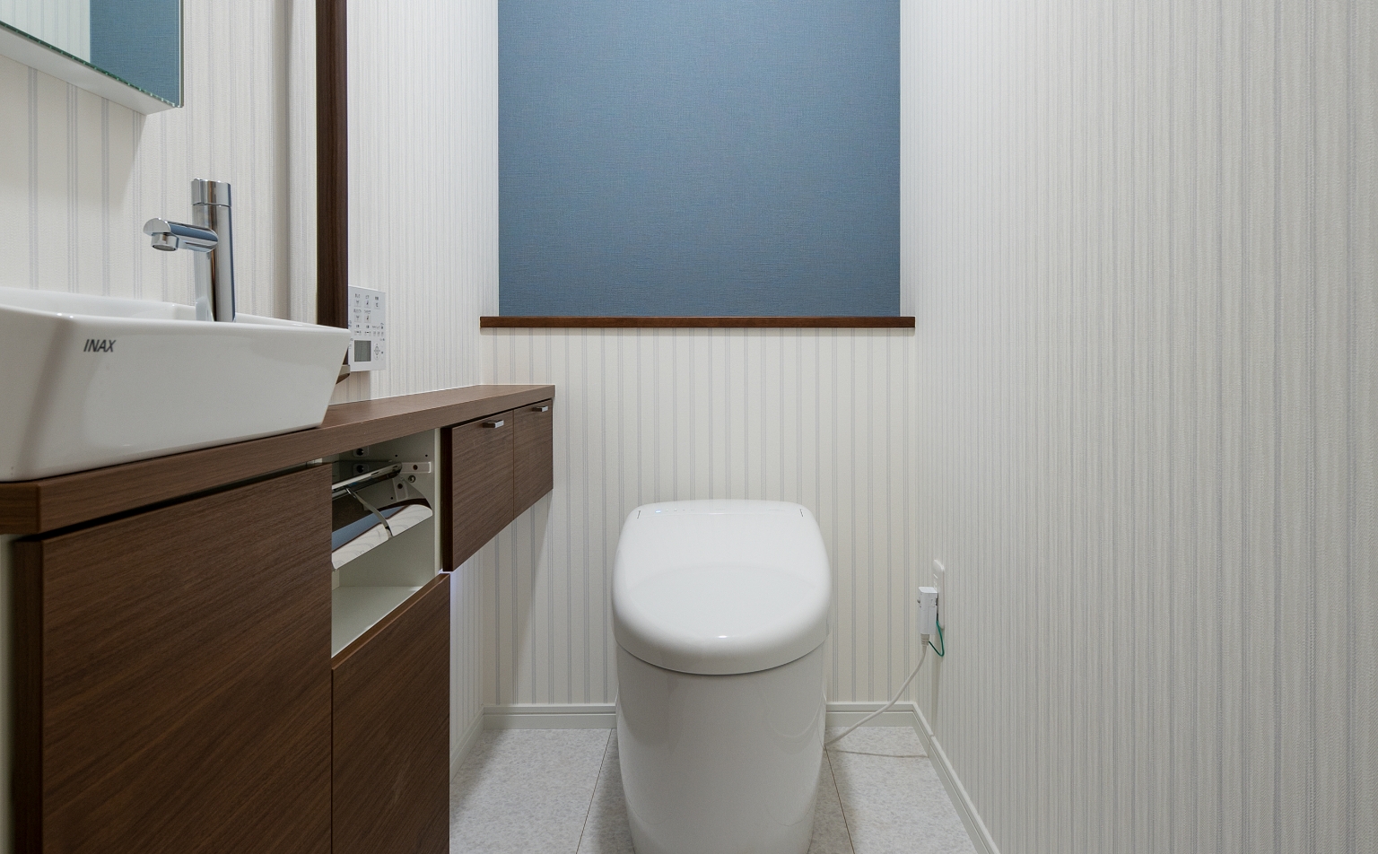 トイレリフォーム後の部屋の写真